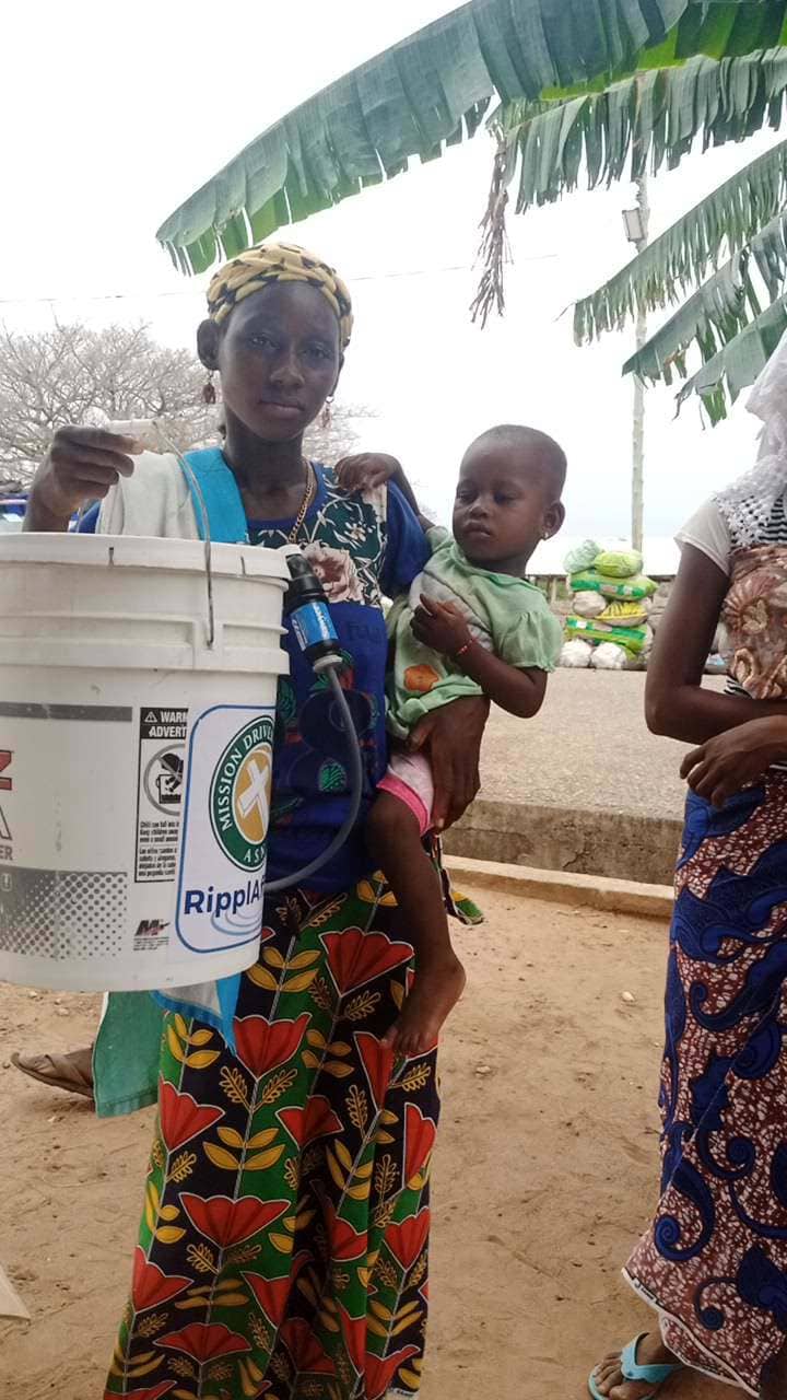 Ghana 2023 - 9978-Badiga - women and child